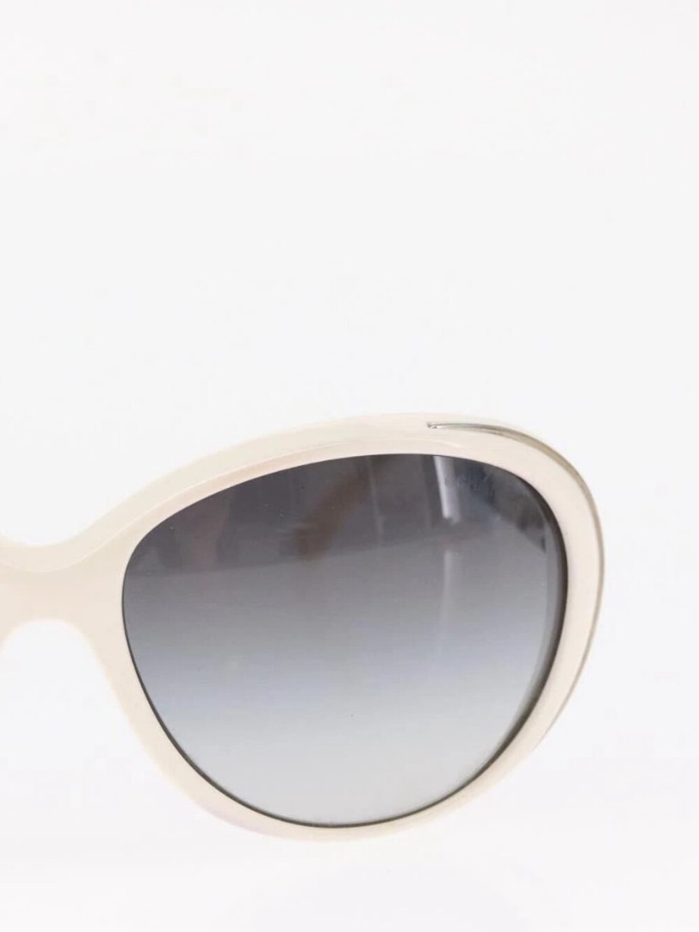 CHANEL Sunglasses plastic White CC Auth BA9081 - Picture 5 of 11
